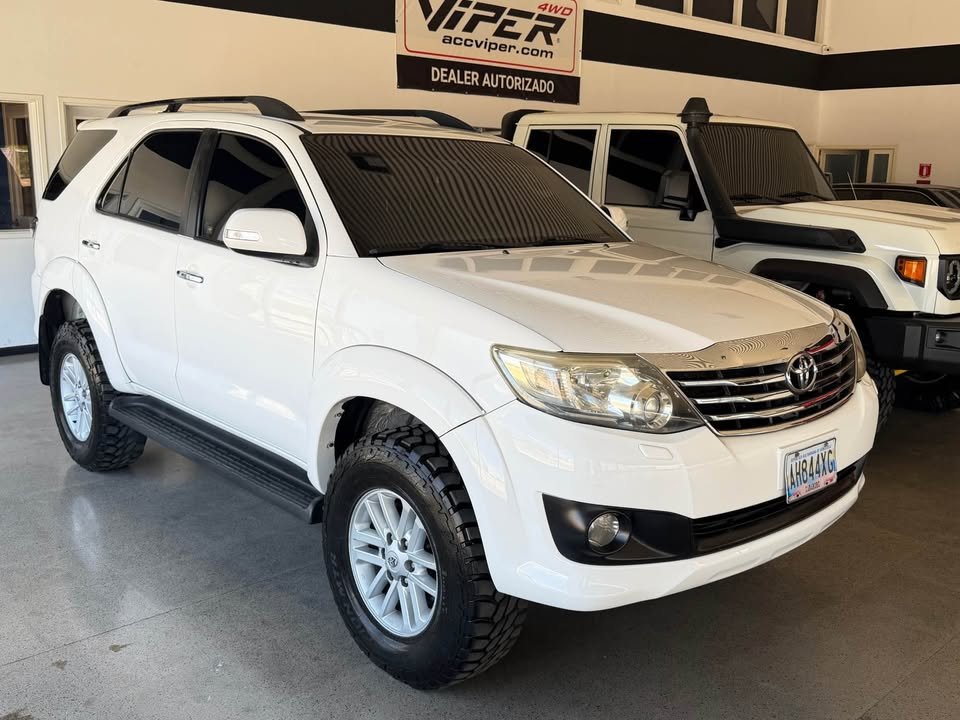 Toyota Fortuner 2014